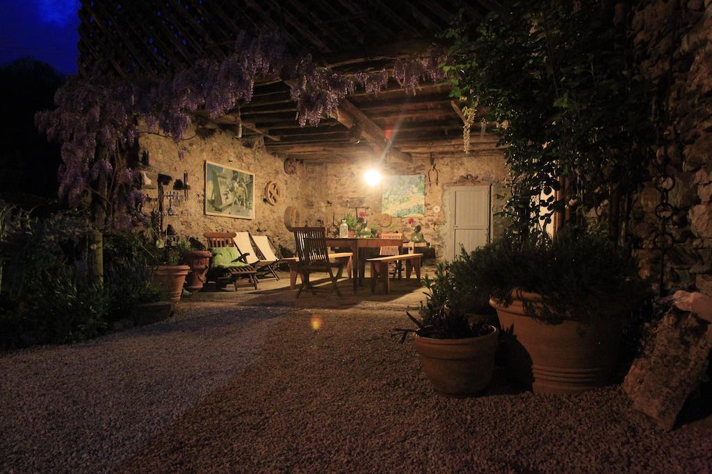 Le Balcon Commingeois Bed & Breakfast Chein-Dessus Rom bilde